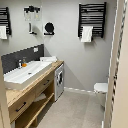 Mga Lividus 15 * Свиноуйсьце